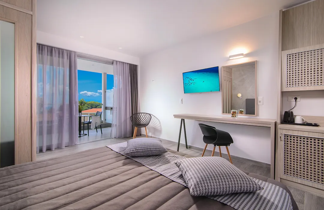 Lagomandra Hotel&Spa-1